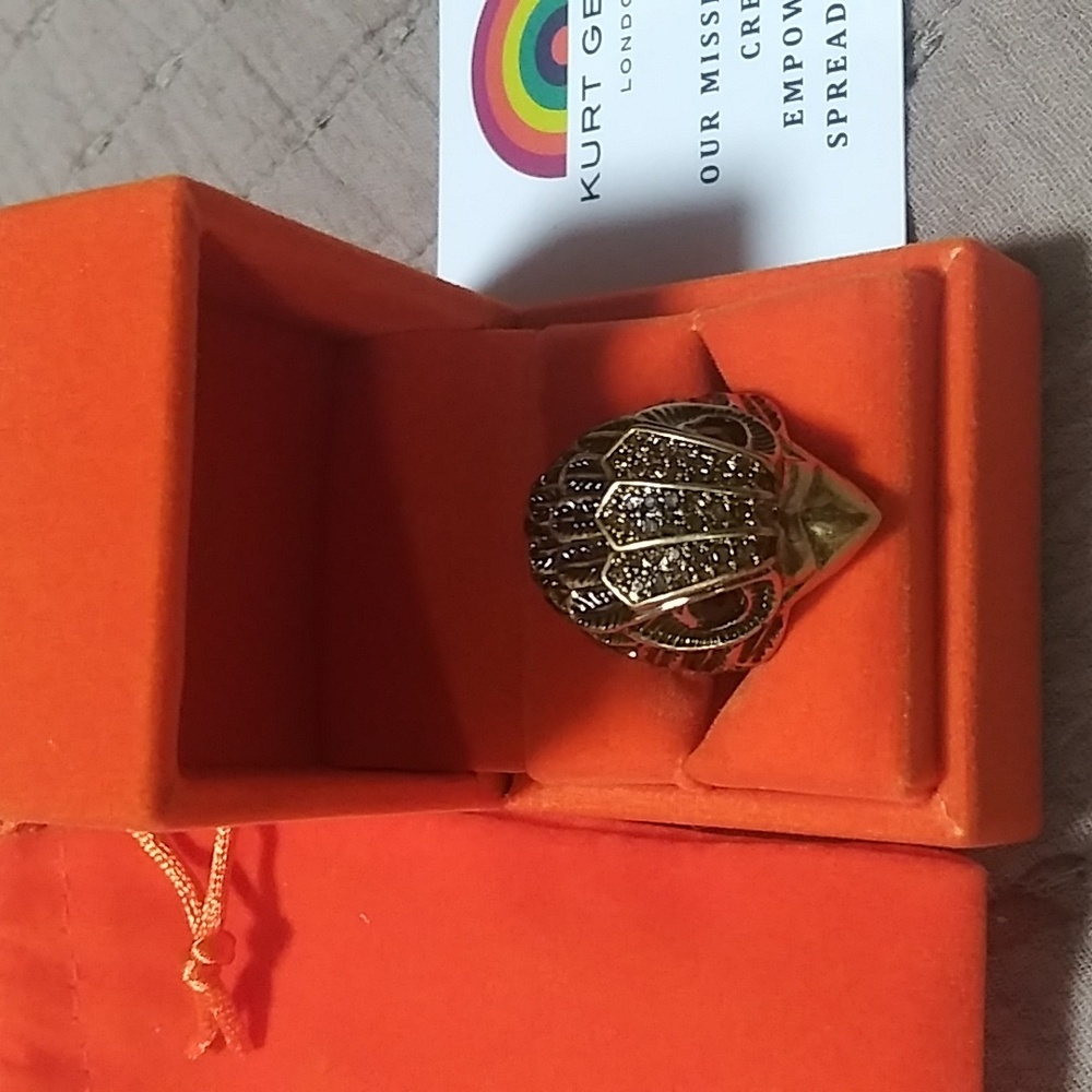 New Kurt Geiger ring